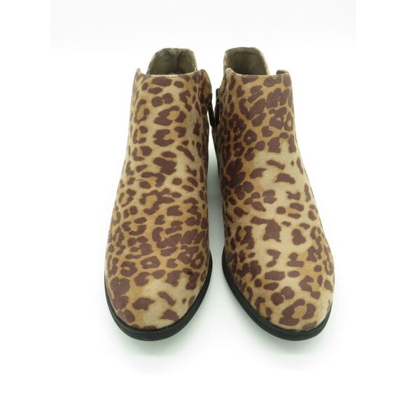 Cloud Walker Leopard Print Ankle Boots Size 7 Faux Suede Side Zipper NEW - Picture 2 of 7
